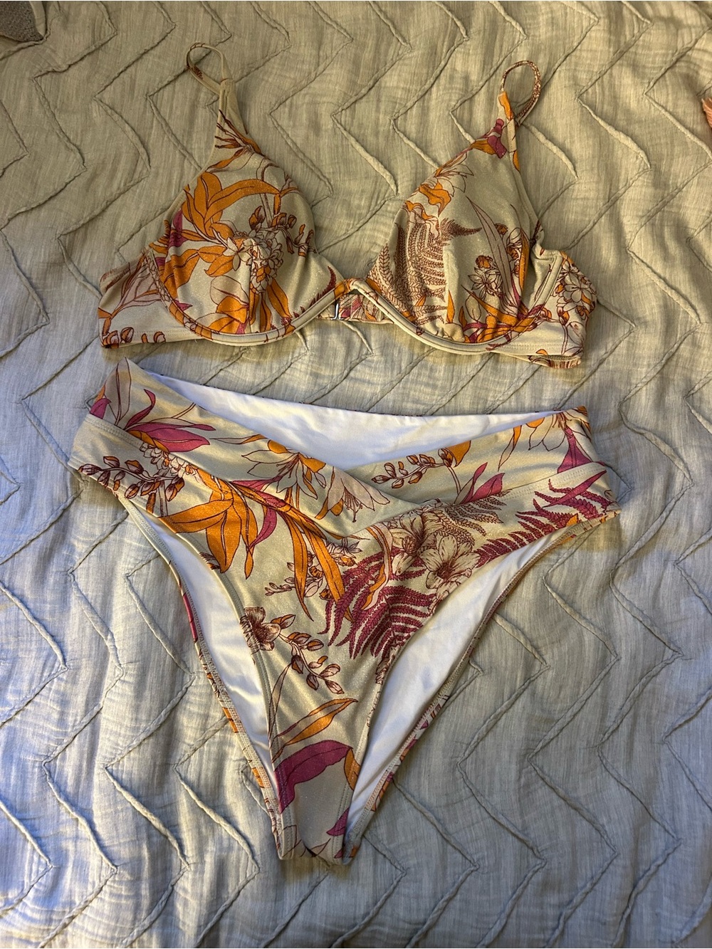Cupshe Coral Flower Bikini Set